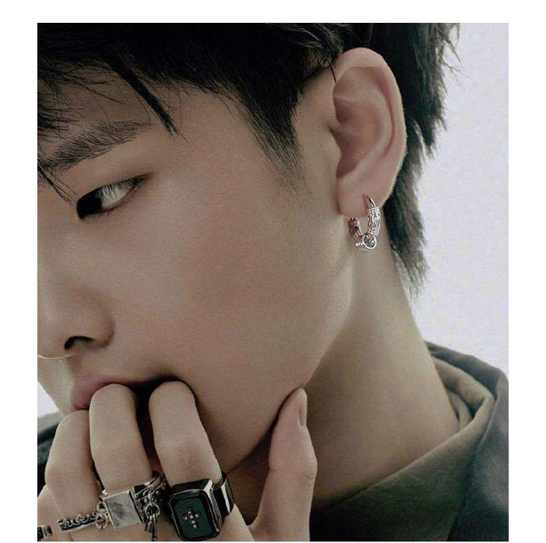 Silver-plated Men's Retro Hoop Earrings Circular Stylish Design_voghion.com