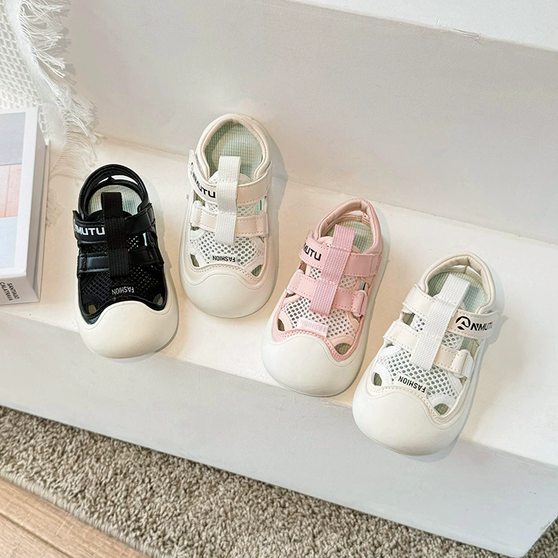 Детские сандалии Баотоу 2024 Летние новые дышащие кроссовки для мальчиков