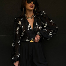 欧美女装2024春夏新款时尚性感透视上衣灯笼袖v领垂坠感雪纺衫