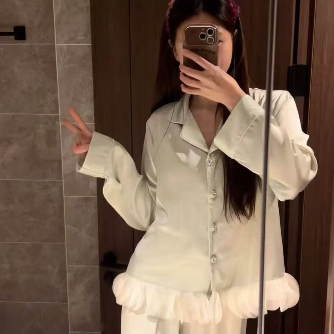 2025 봄, 가을 여성을위한 새로운 프랑스 얼음 실크 잠옷 달콤한 공주 스타일-긴팔 바지 얇은 홈웨어 세트