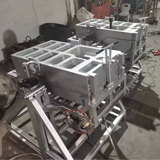 厂家定制pu发泡模具自结皮模具靠枕发泡模具模具制品代加工