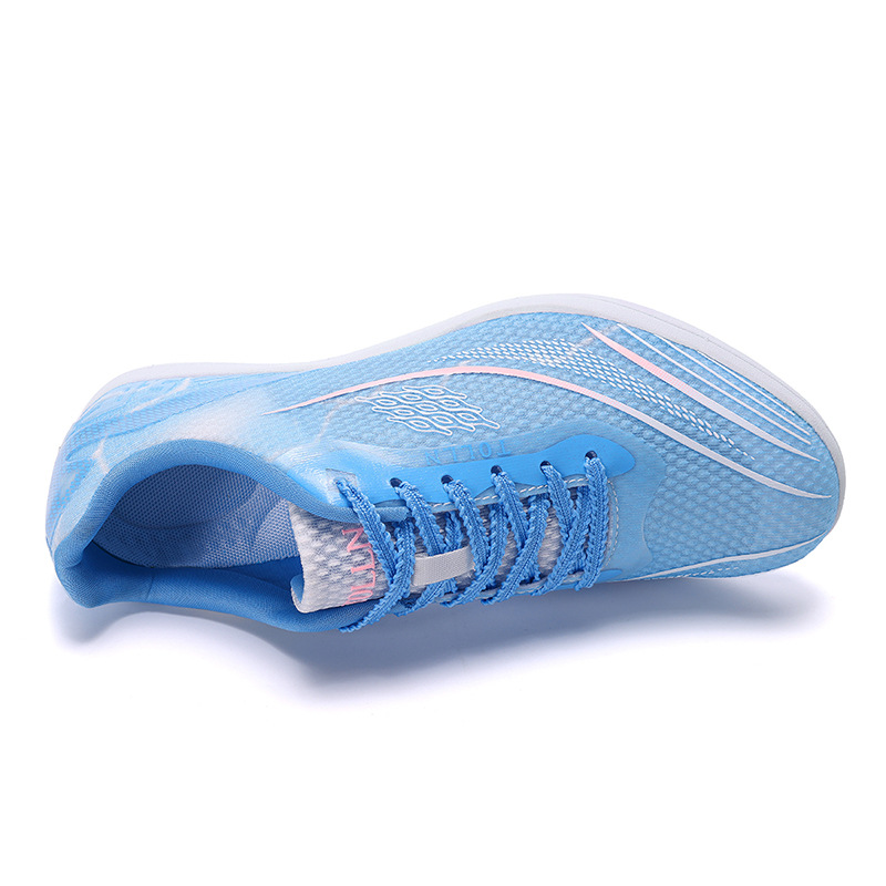 2025 nuevos zapatos de atletismo transfronterizos zapatos de entrenamiento juveniles hombres y mujeres corriendo un fabricante de uñas deportivas