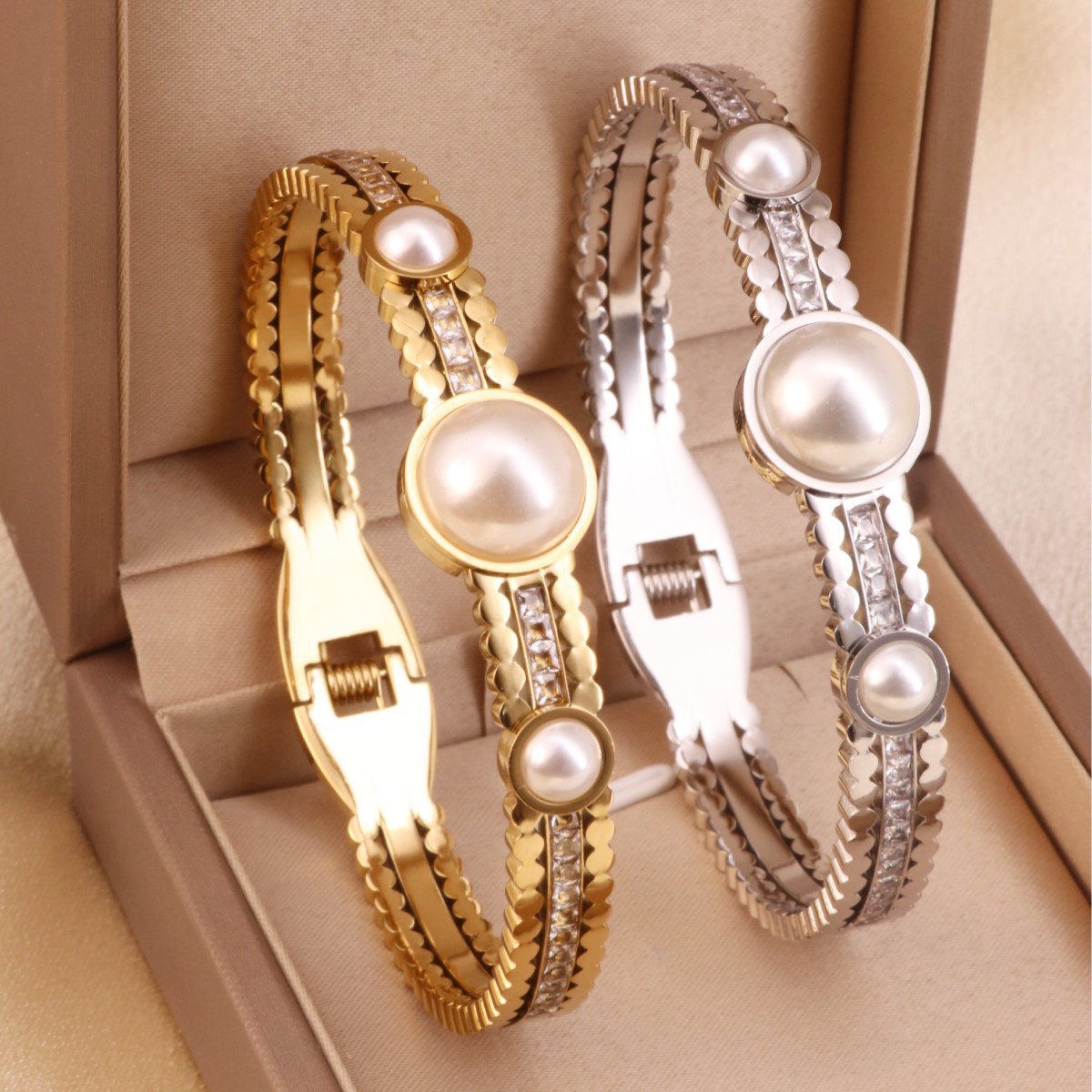 European and American fashionable pearl-...