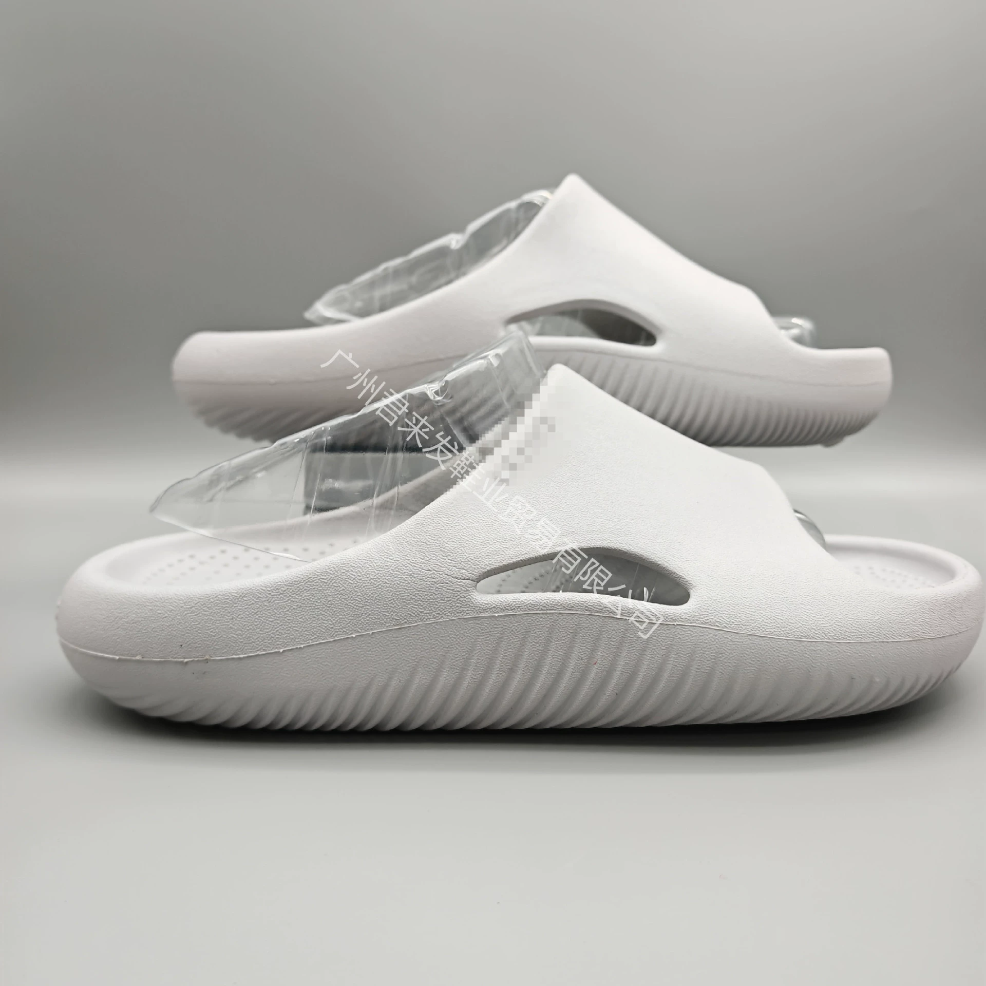 2025 новых стильных сабо с цветной картой звезд, большие размеры, унисекс, летние закрытые сандалии оптом.