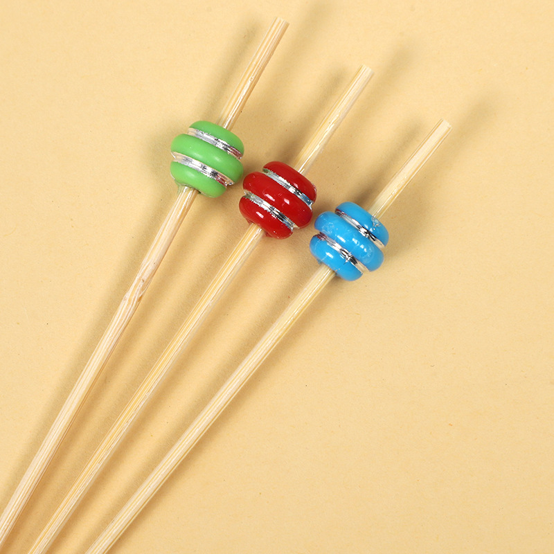 Frutas desechables lindas pequeñas flores frescas coloridas postre sushi hamburguesas de arte frutas bambú palo al por mayor