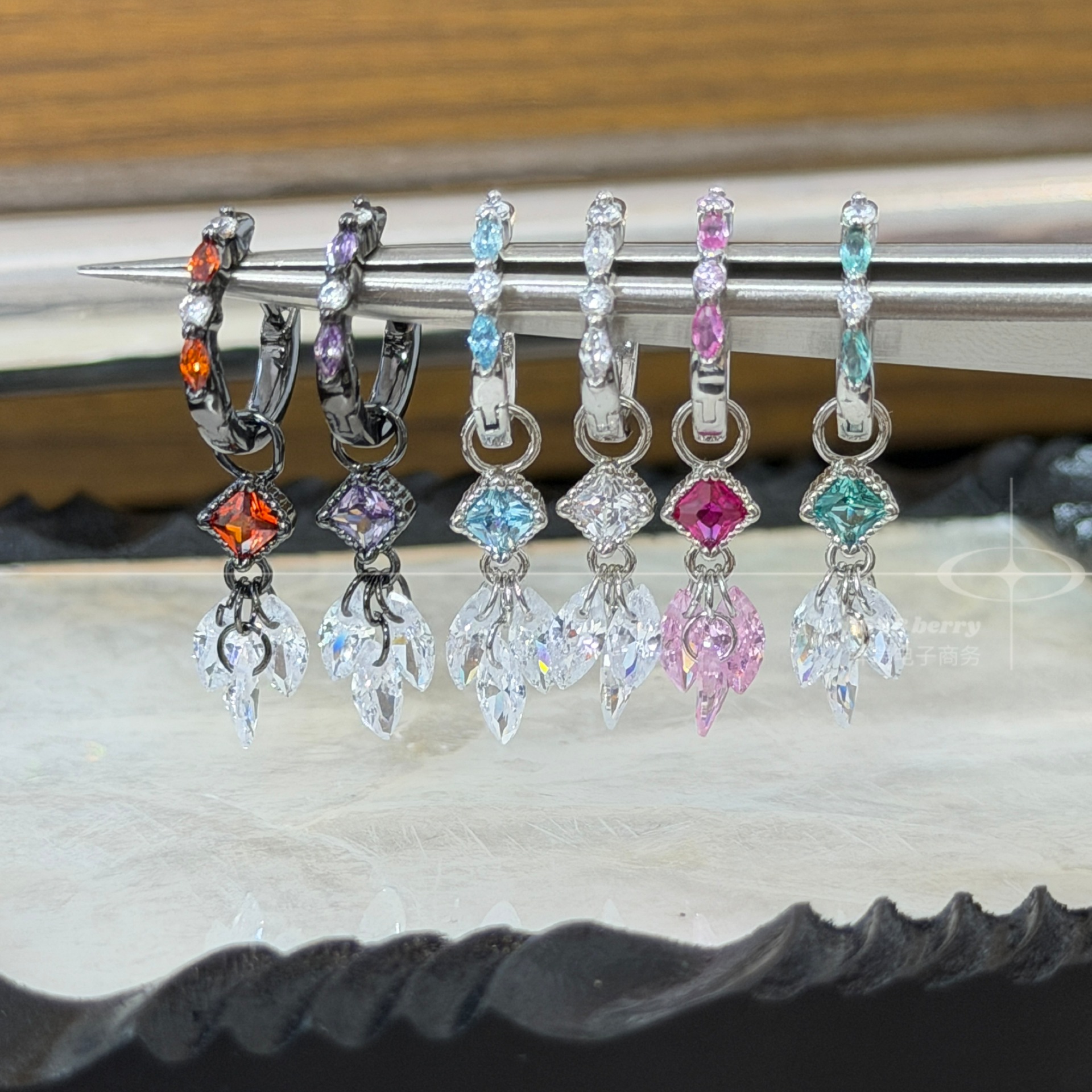 New Marquise-shaped zircon pendant with straight pin ear clasp, hoop earrings, stylish earring accessories, detachable for women