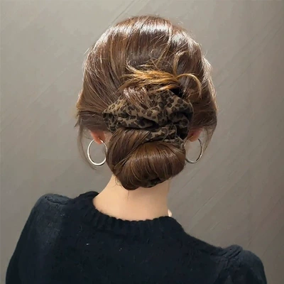 and Winter Retro Trendy Suede: Saç üçün rezinlər