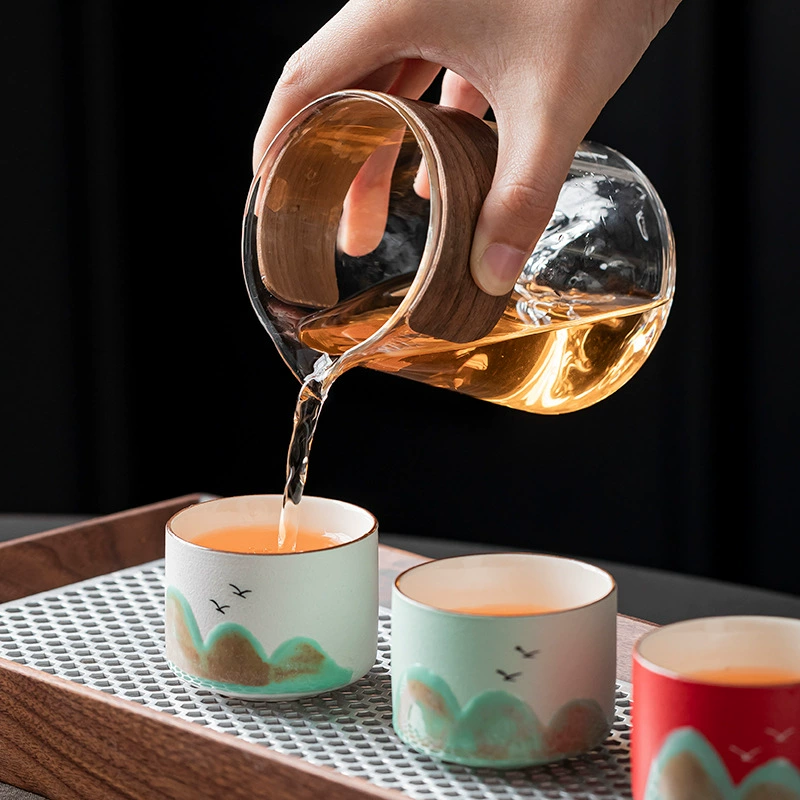 Hand-drawn distant-mountain national kung fu tea set full set gift items for business leaders teachers fathers a pot with four cups