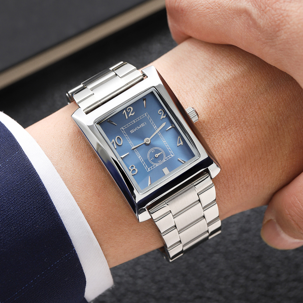 Momento cuadrado de acero para hombres reloj de cuarzo comercial impermeable relojes de hombre comercio exterior fábrica de personalización spot transfronterizo