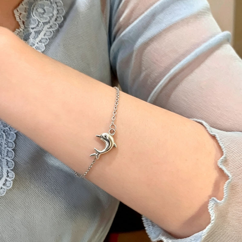 Awesome! Sweet and cute dolphin bracelet, minimalist and relaxed, versatile for everyday wear, adjustable for commuting, a great gift Awesome! Sweet and cute dolphin bracelet, minimalist and relaxed, versatile for everyday wear, adjustable for commuting, a great gift