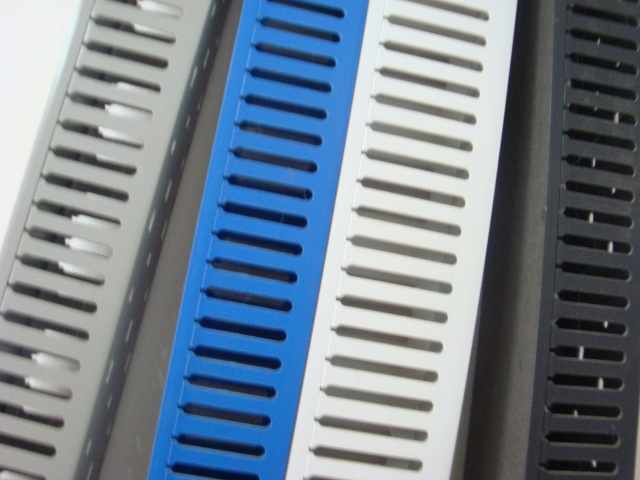 料宽型开口绝缘线槽齿50mm细U50mm闭口PVC配线槽高