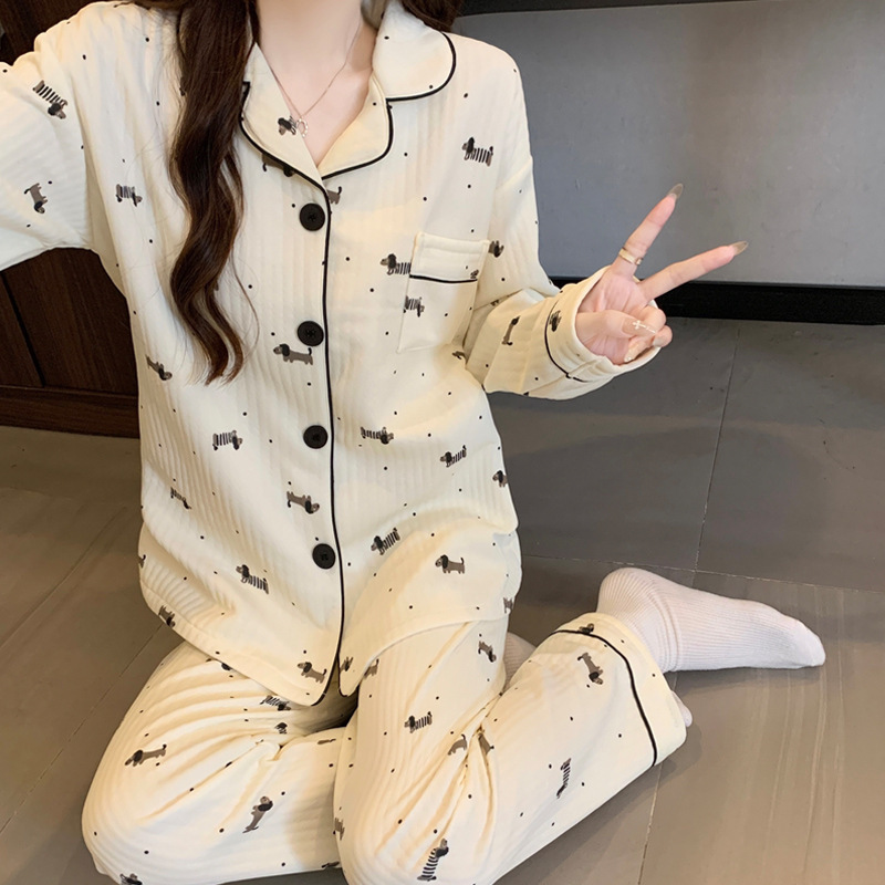 High-Looking and Cute Air Cotton Sandwich Pajamas for Women Autumn and Winter New Style Small Polka Dot Long-Sleeved Home Clothes Set Wholesale High-Looking and Cute Air Cotton Sandwich Pajamas for Women Autumn and Winter New Style Small Polka Dot Long-Sleeved Home Clothes Set Wholesale