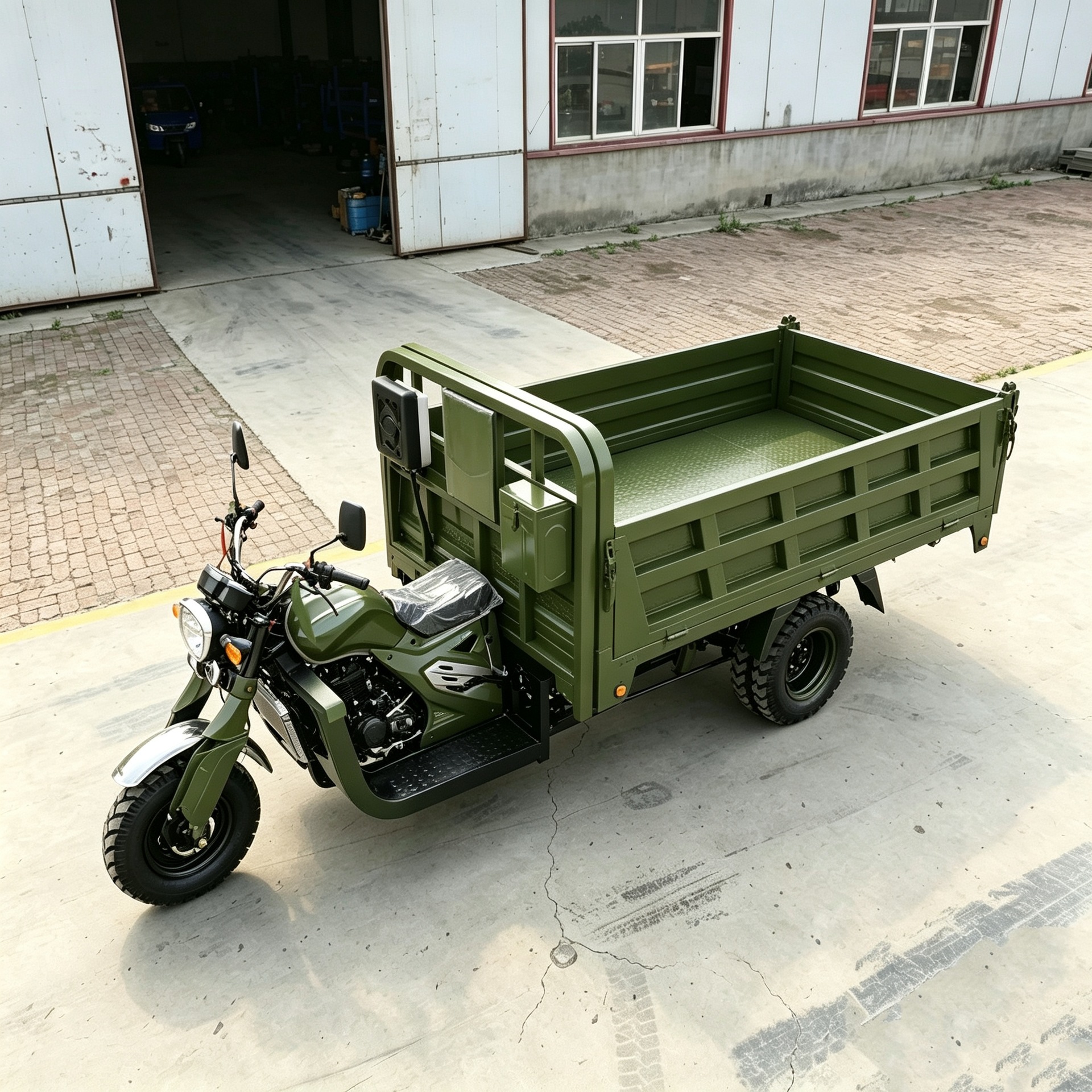 Cross-border export of green fuel-powered three-wheeled vehicles for operation in Southeast Asia, covered passenger transport vehicles, and five-wheeled motorcycles