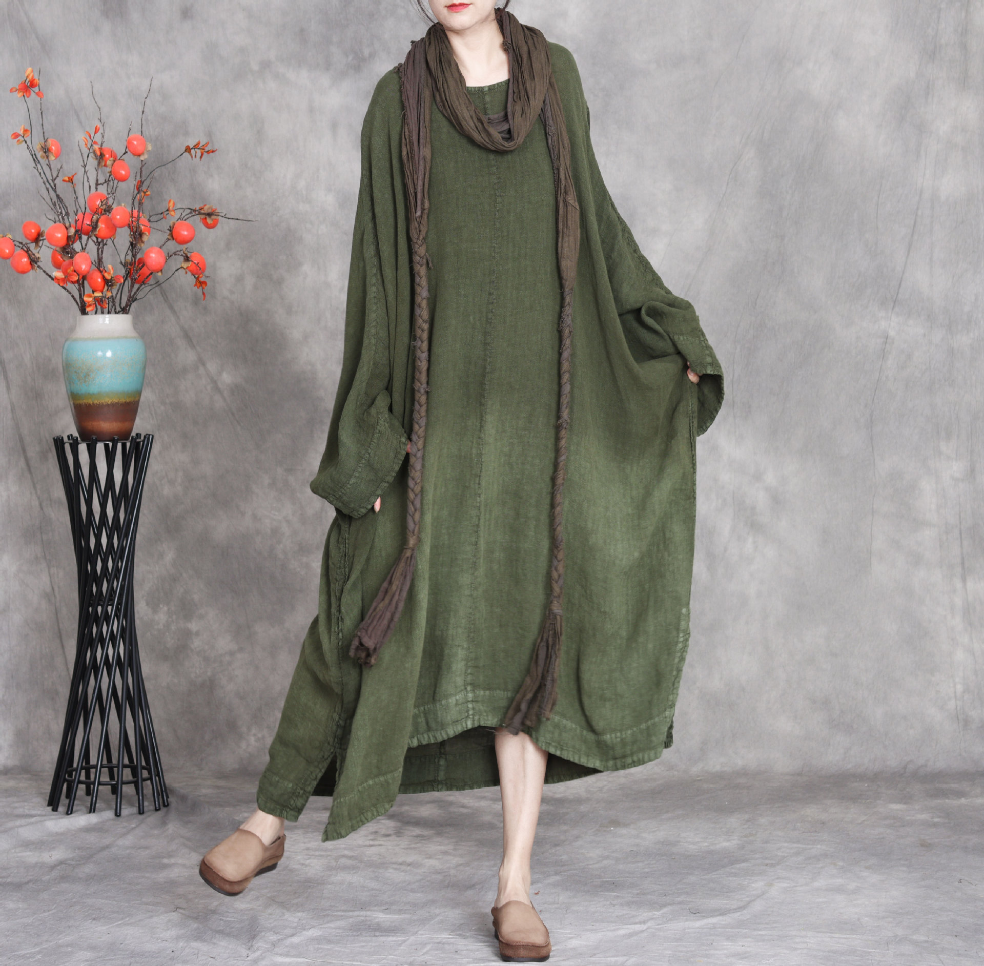 그라데이션 리넨 로브 그린