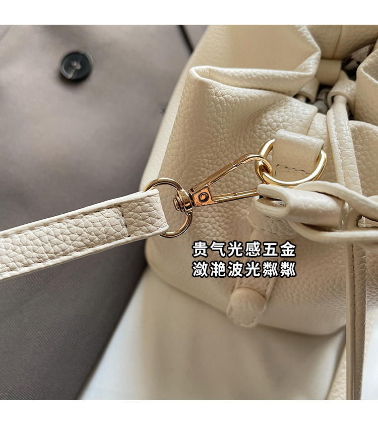 Korean style bucket bag 2025 Summer new style, trendy and versatile, women's crossbody, niche and super popular single-shoulder bag Application Scenario