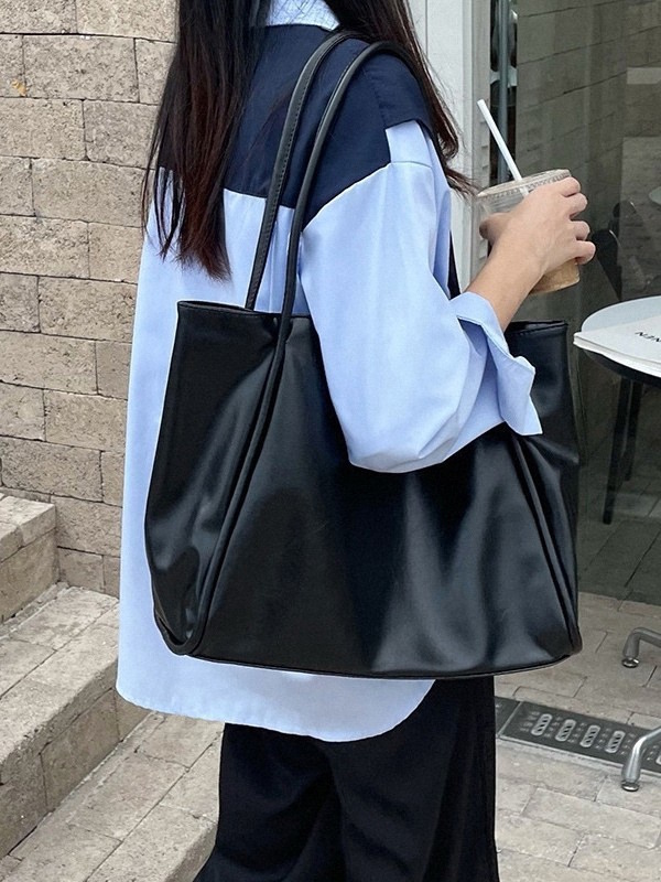 검은색