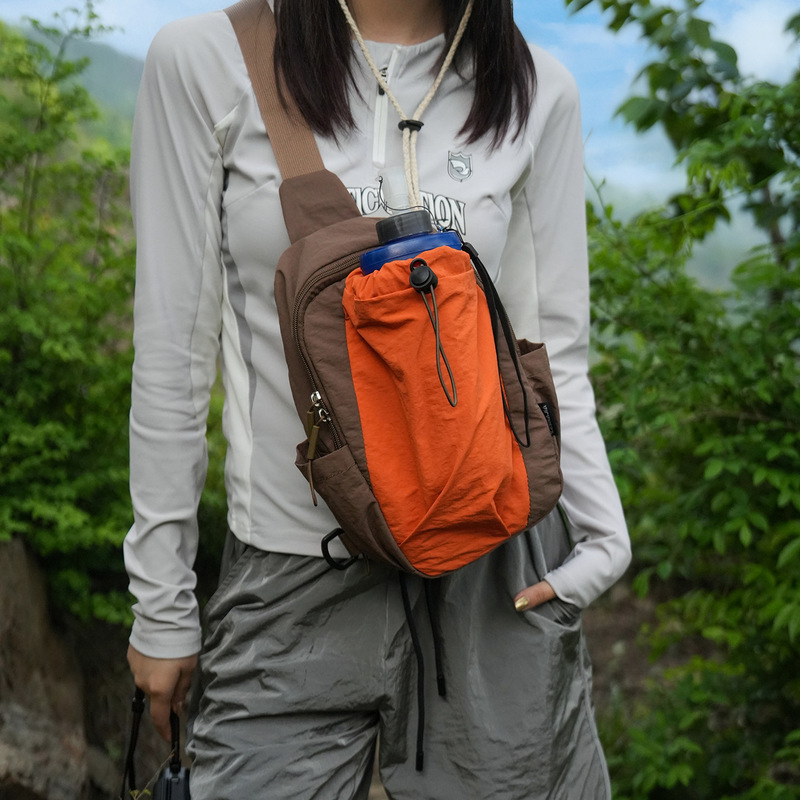 Cross-Border Lightweight Chest Bag, Travel Water Bottle Bag, Outdoor Hiking and Cycling Casual Small Backpack, Convenient Water Bottle Crossbody Bag