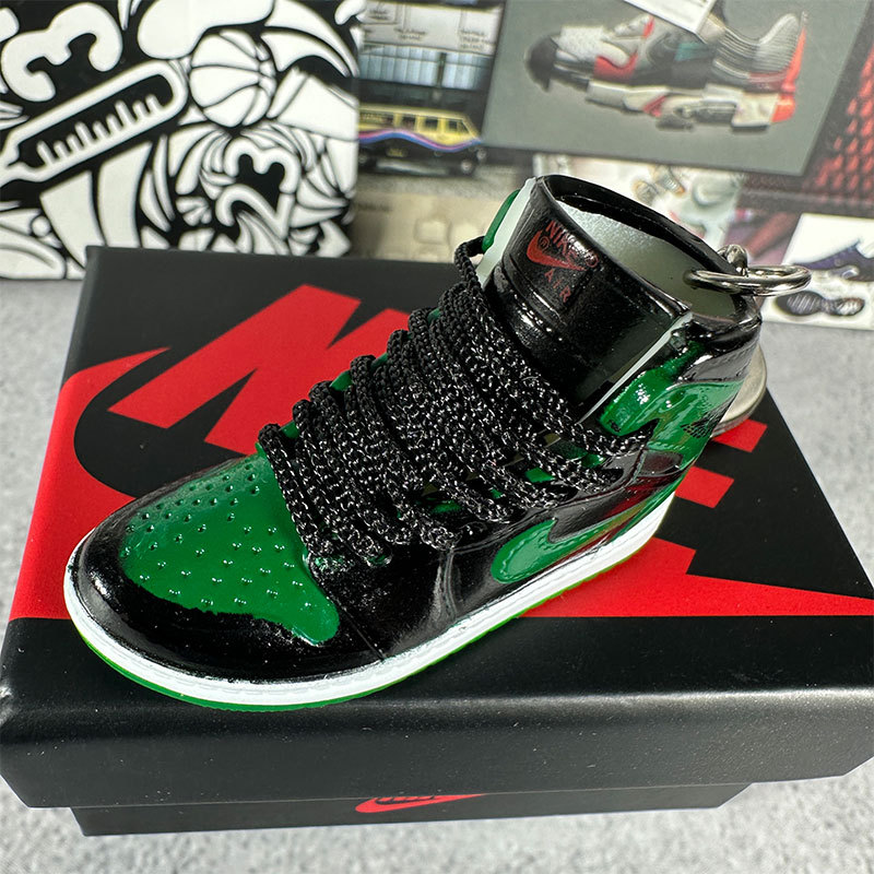 121.grass green black + box