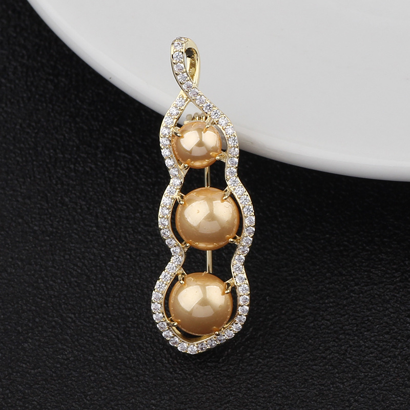 Creative design brooch