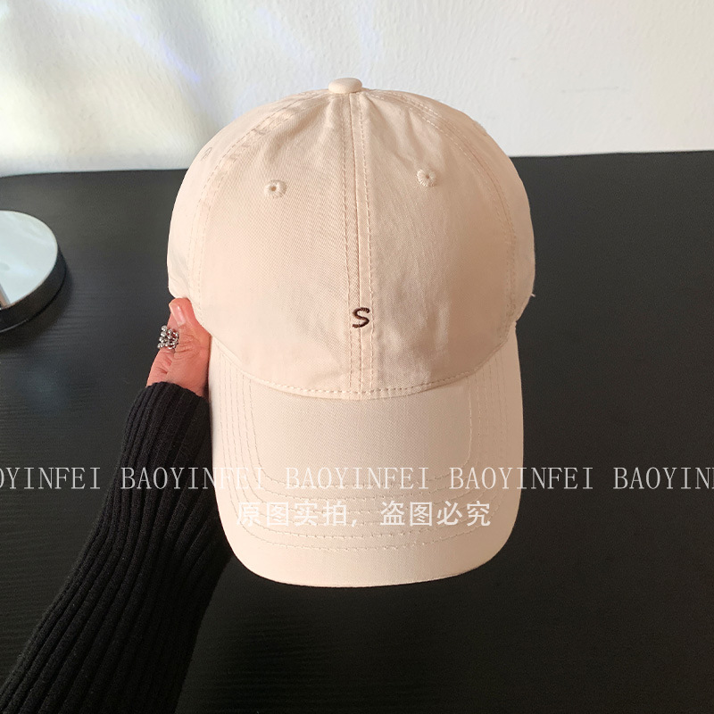 Sombrero de béisbol rosa de letras para mujeres con tapa suave, bordes anchos, cara grande, gorra de lengua de pato, gorra coreana, gorra de cabeza grande
