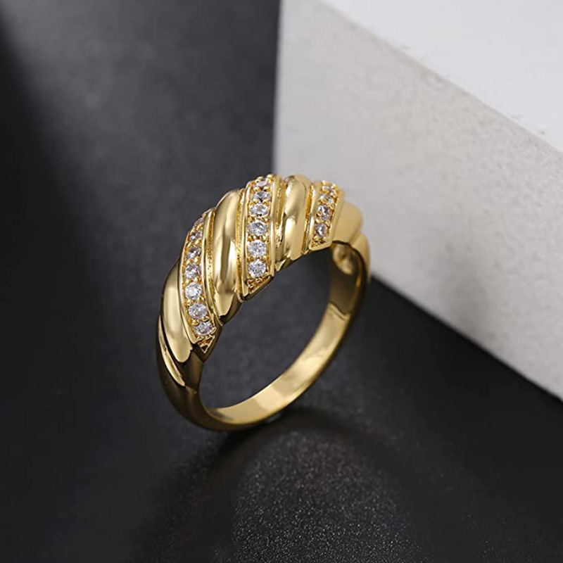 Simple Style Solid Color Brass Plating Inlay Zircon Gold Plated Rings display picture 1