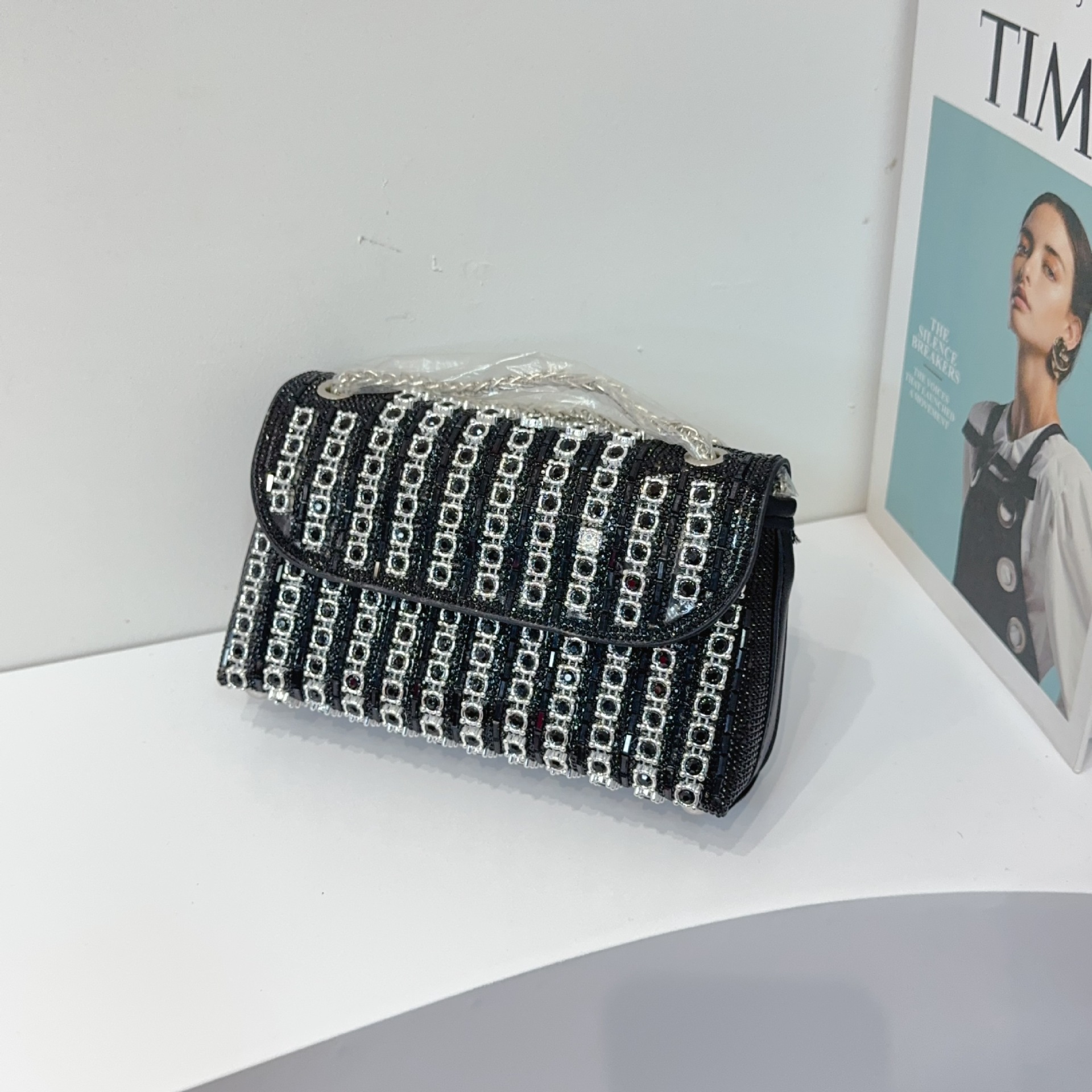 New foreign trade European and American retro underarm bag, casual and fashionable rhinestone small bag, niche single-shoulder bag, crossbody dinner bag undefined