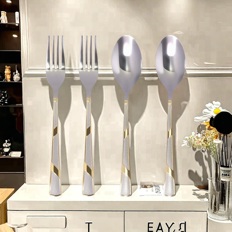 Gold-Plated Square Handle Cutlery Set: Dinner Knife, Dinner Spoon, Dinner Fork, Tea Spoon, Fork for Hotel, Restaurant, and Home Use, Light Luxury