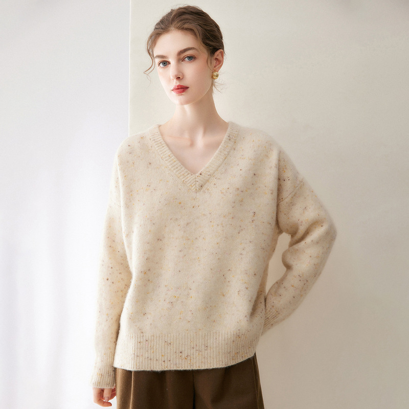 New autumn and winter cross-border thickened V-neck cashmere sweater for women, knitted loose plus-size pullover long-sleeve sweater New autumn and winter cross-border thickened V-neck cashmere sweater for women, knitted loose plus-size pullover long-sleeve sweater