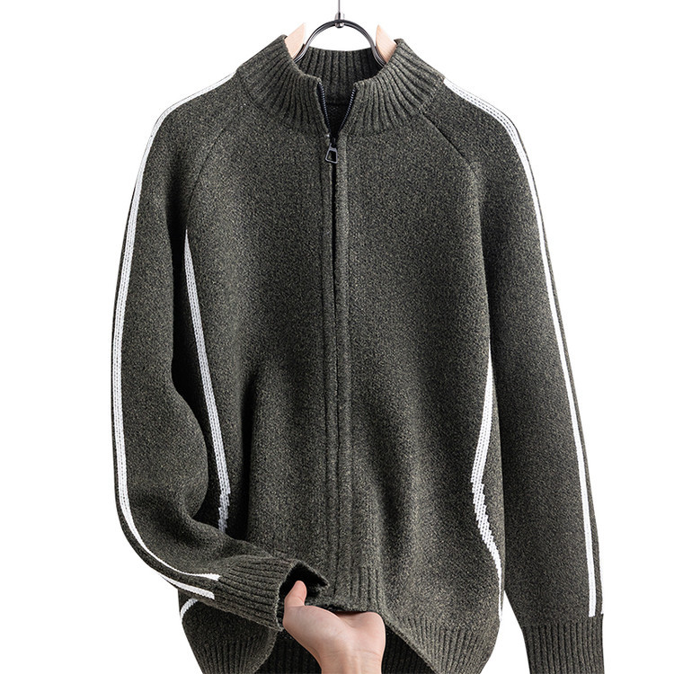 Comercio exterior otoño y invierno nuevo estilo de calentamiento a rayas de cuello cardigan suéter de punto masculino retro versátil suéter casual