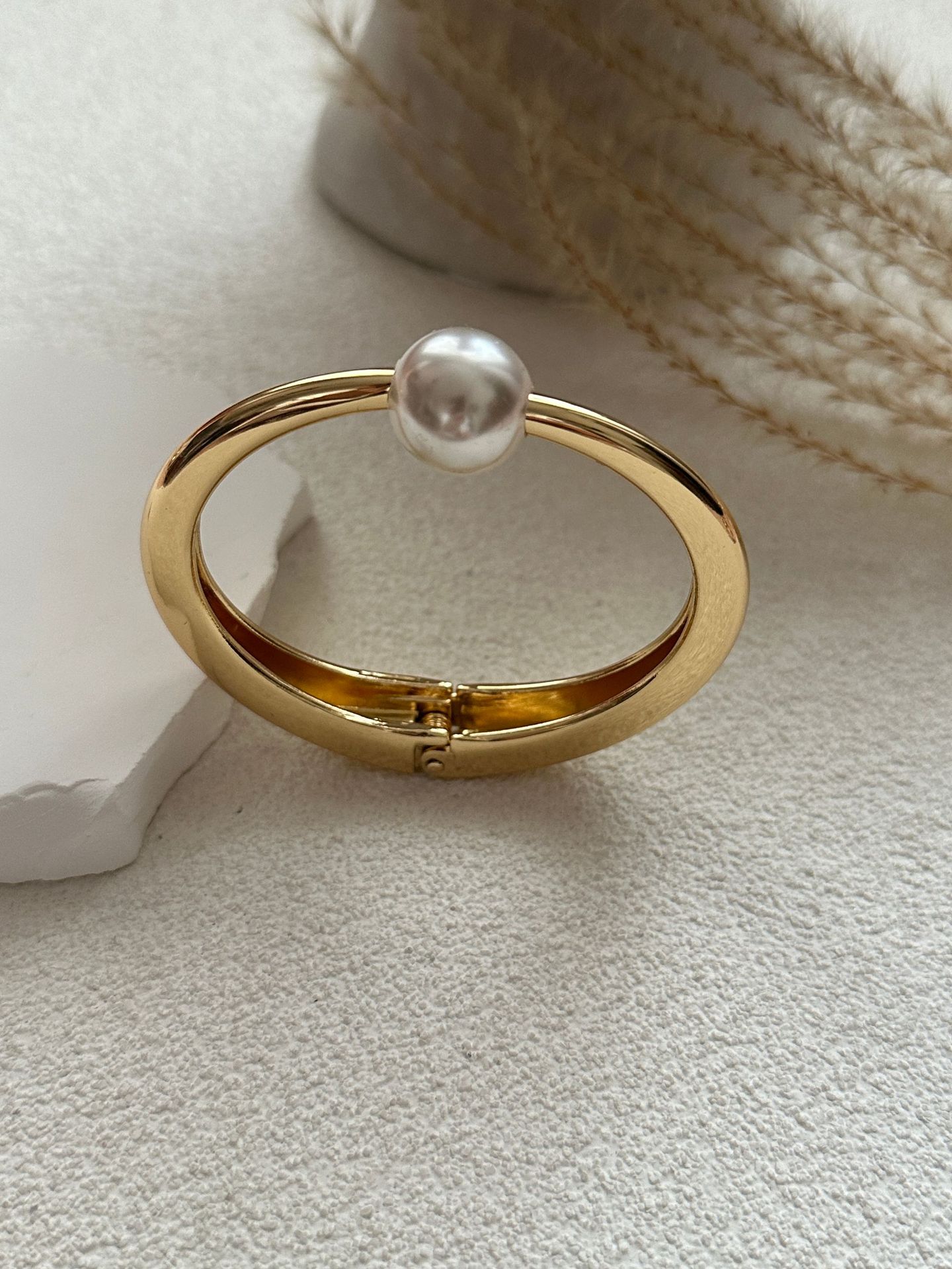 47g Weight Bangle Classification Alloy Chain Material 1 Piece Quantity Daily, Date Occasion Alloy Material Geometric Pattern Women's Gender Plating Design Simple Style, Classic Style Style Simple Style Classic Style Geometric Alloy Bangles Wholesale 3