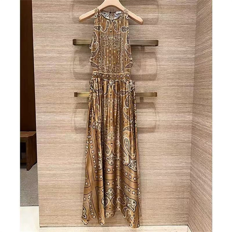 French Elegance 2026 Early Spring Resort Style Paisley Print High-Waisted Backless Long Dress French Elegance 2026 Early Spring Resort Style Paisley Print High-Waisted Backless Long Dress