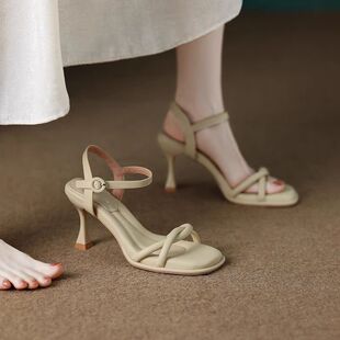 SHANGDIS��Ƥ��~��ܛ��ЬŮ��2025�¿���ȹ�������⴩�����r�и�