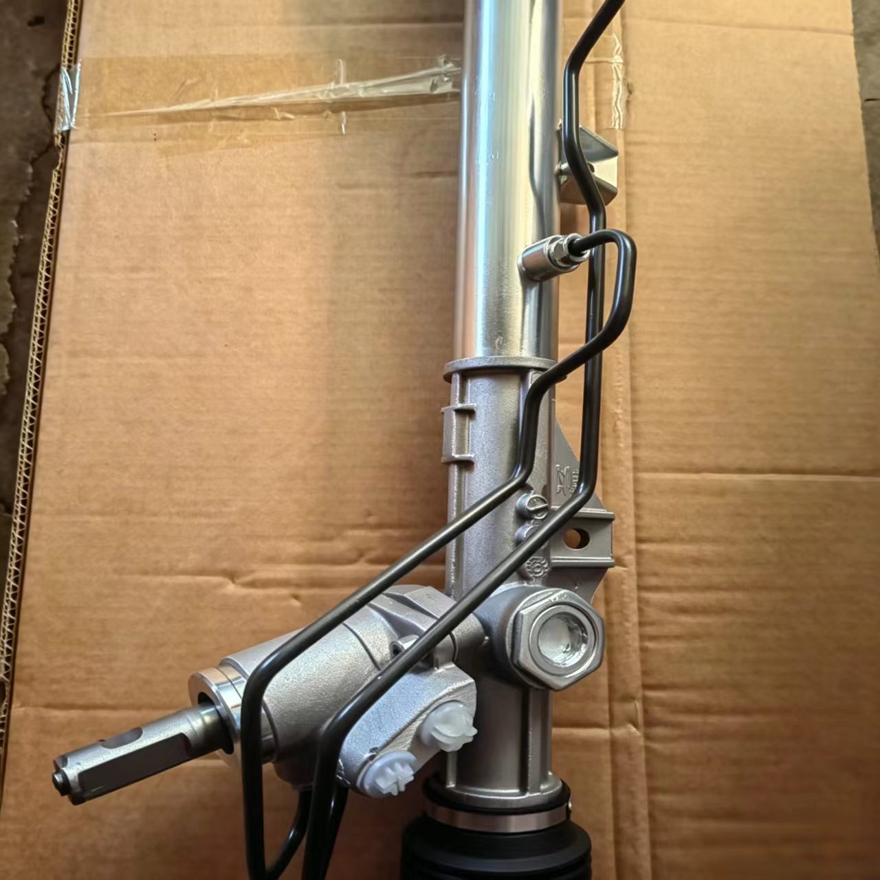 9649573280 Is Suitable for the Steering Gear of the Fucang Elysee Car, Auto Parts Steering Machine