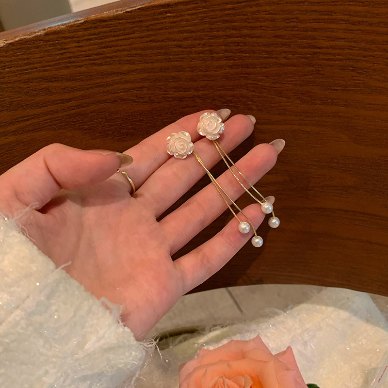 Koreanisches Nischendesign mit Kamelienquaste, High-End, leichtes Luxustemperament, Ohrringohrringe [umweltfreundlich]_voghion.com