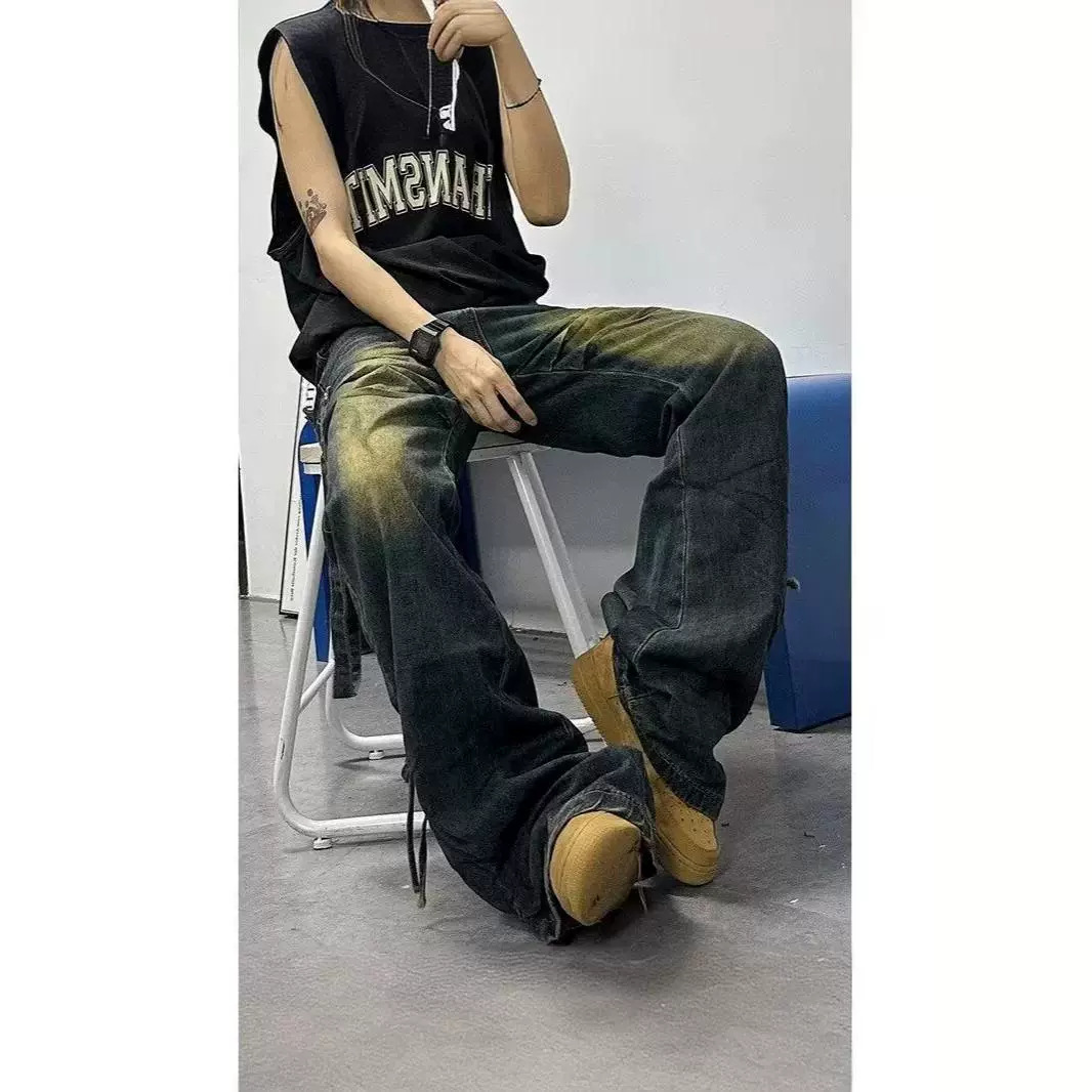 2024 nouveaux jeans plissés hip-hop américains pour hommes, amples et légèrement évasés, avec une sensation de suspension et/ou de longueur_voghion.com