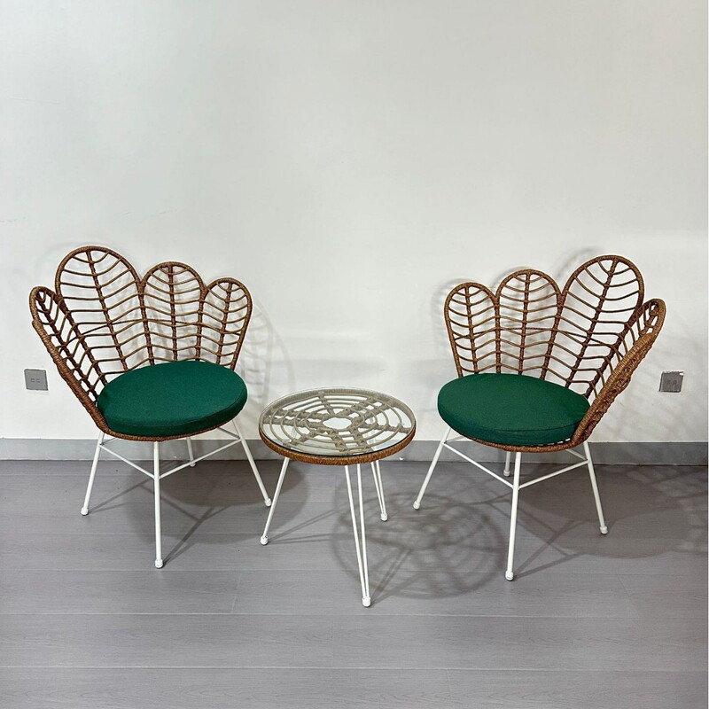 Outdoor Rattan Table and Chairs, Peacock Lounge Chair, Comfortable Courtyard Leisure Petal Chair Set, Three-Piece Outdoor Furniture Set