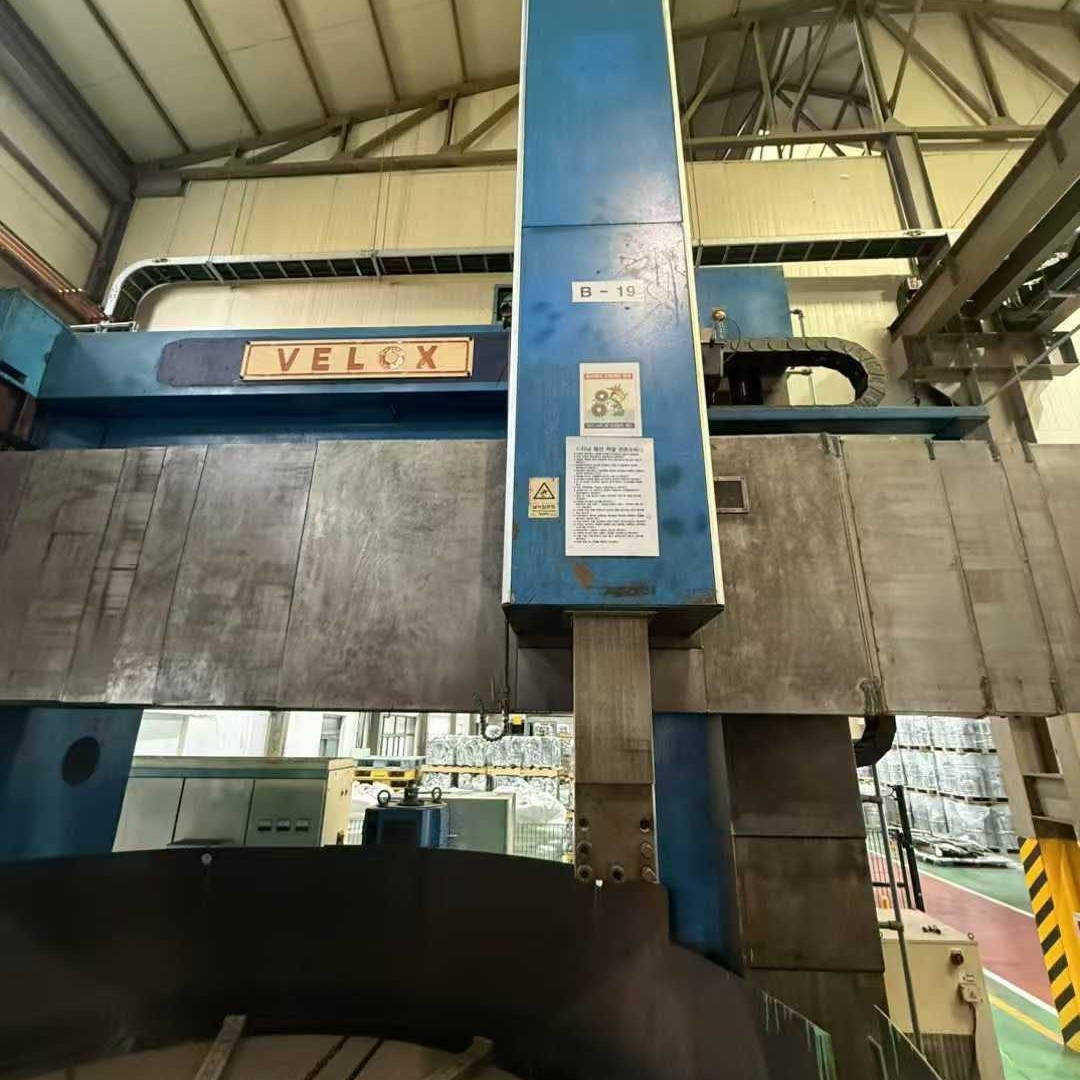 处理二手齐重DVT400x20-32A-NC数控立式车床加工高度2米