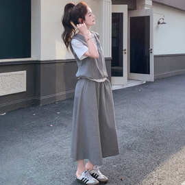胖mm大码2026夏季设计感短袖套装裙女遮肉显瘦休闲半身裙三件套装