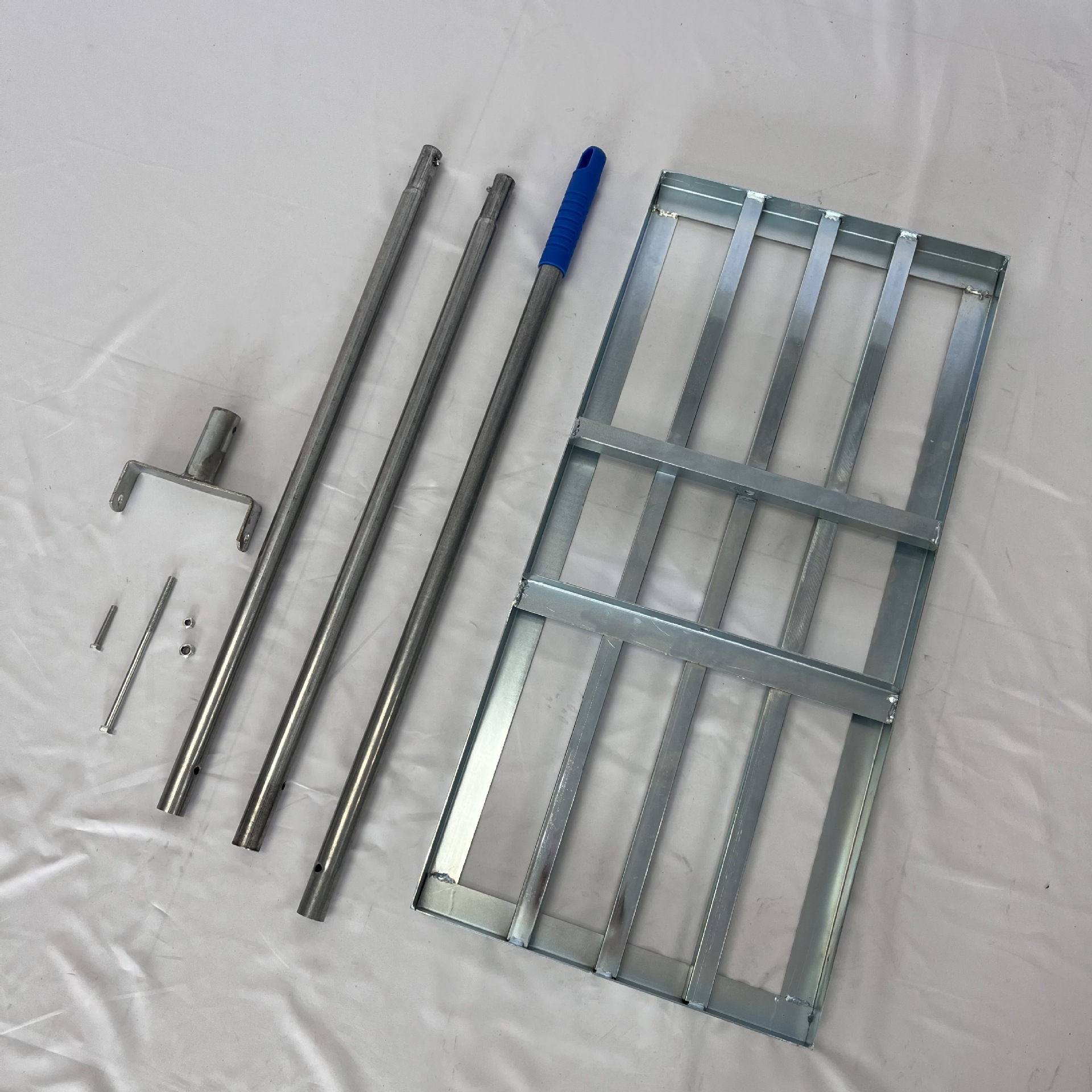 zink leveling rake (3)