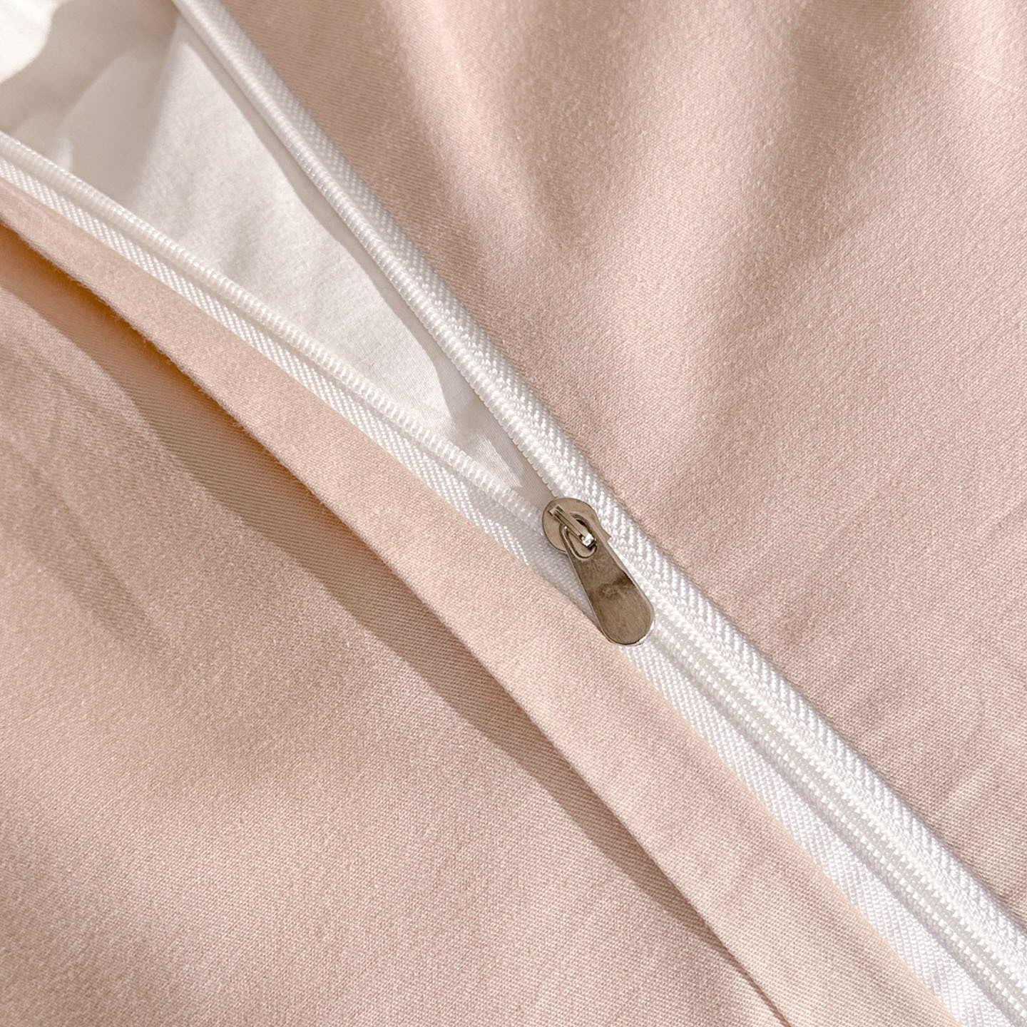 Luxurious Jacquard Cotton Four-piece Bed Sheet Set Soft Breathable_voghion.com