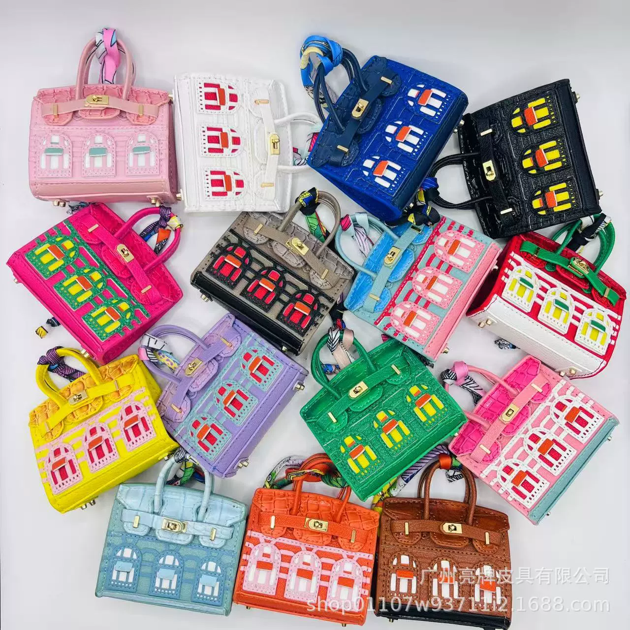 Классический мини-дом с крючком для ключа красный конверт в прямом эфире