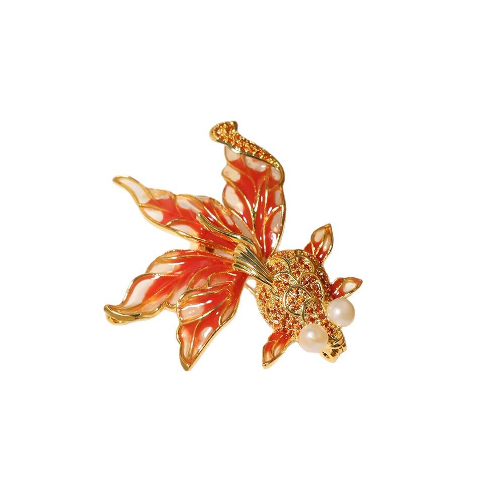 Año Nuevo estilo chino broche de pez dorado retro lujo koi rojo perla de agua dulce broche de pecho decoración occidental mujer