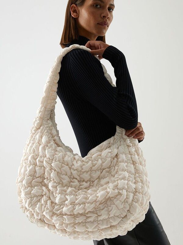 2024 Early Autumn New Pleated Cos Lightweight Quilted Cloud Shoulder Bag Women's Dumpling Bag Crossbody Underarm down Bag