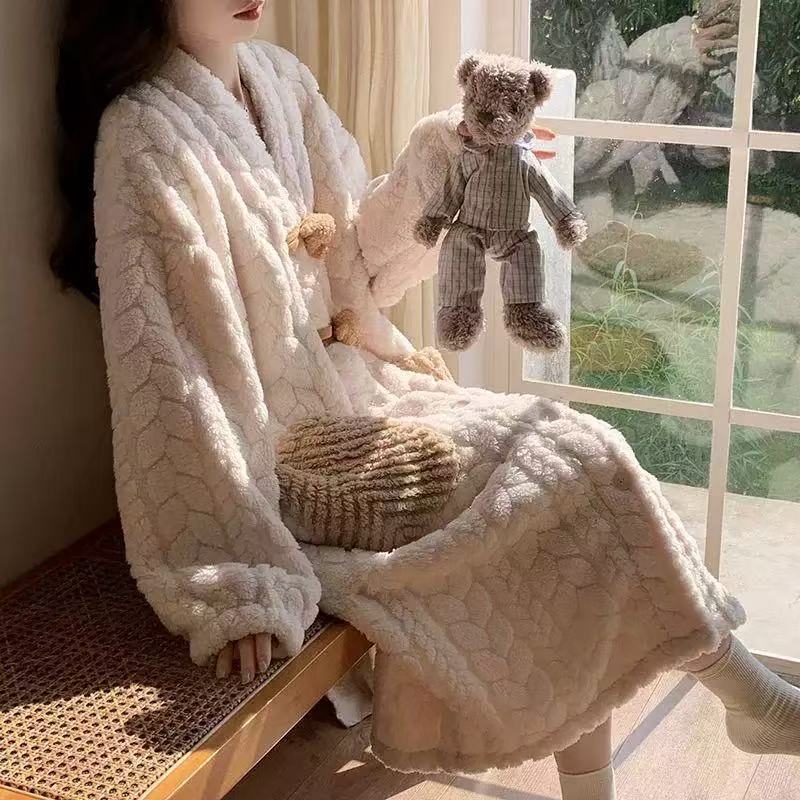 Red Panda Winter New Coral Velvet High-Quality Nightgown Warm Robe Student Home Clothes Can Be Weared Outside