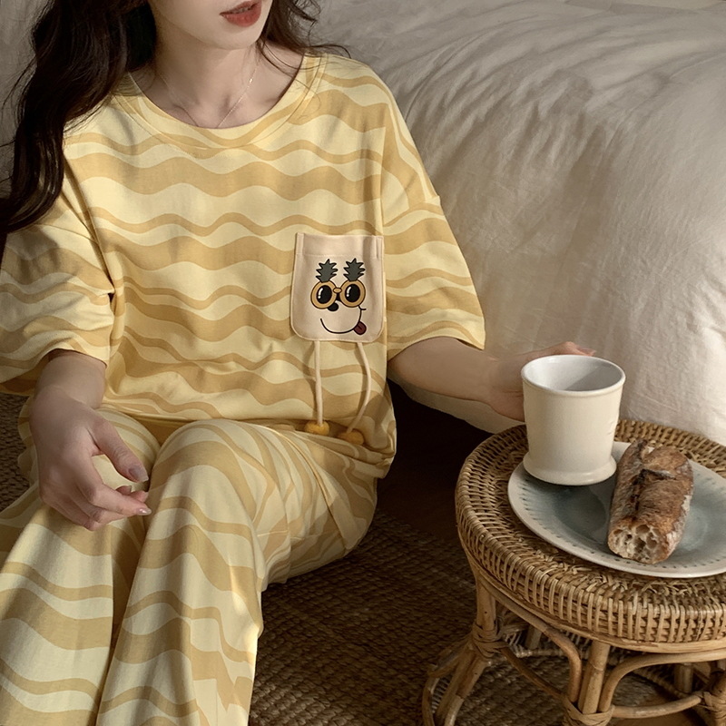 Pijamas de mujer de manga corta de algodón de imitación de verano al por mayor transfronterizo, trajes de pantalones lindos, ropa de hogar de celebridades de Internet con cuello redondo en vivo