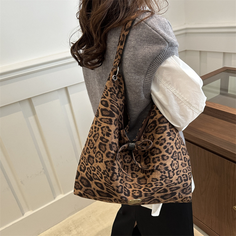 Bolsa de leopardo para mujeres 2024 nueva bolsa de hombro ocio otoño-invierno, bolsa de viaje universal