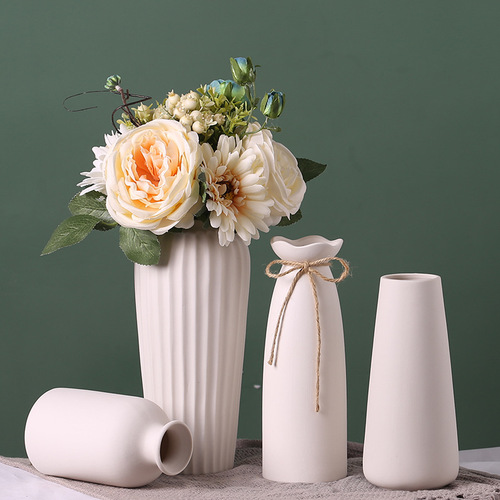 One-piece white plain-fired vase ceramic wholesale water-grown dried flower ornaments street stalls factory direct sales