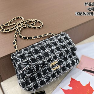 ���r��С���L���ֻ���б��朗l������ճ�������e�����]���