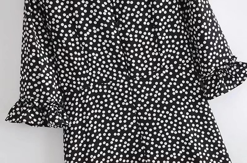 Polka Dot Round Neck Ruffled Stitching Dress NSLQS101841