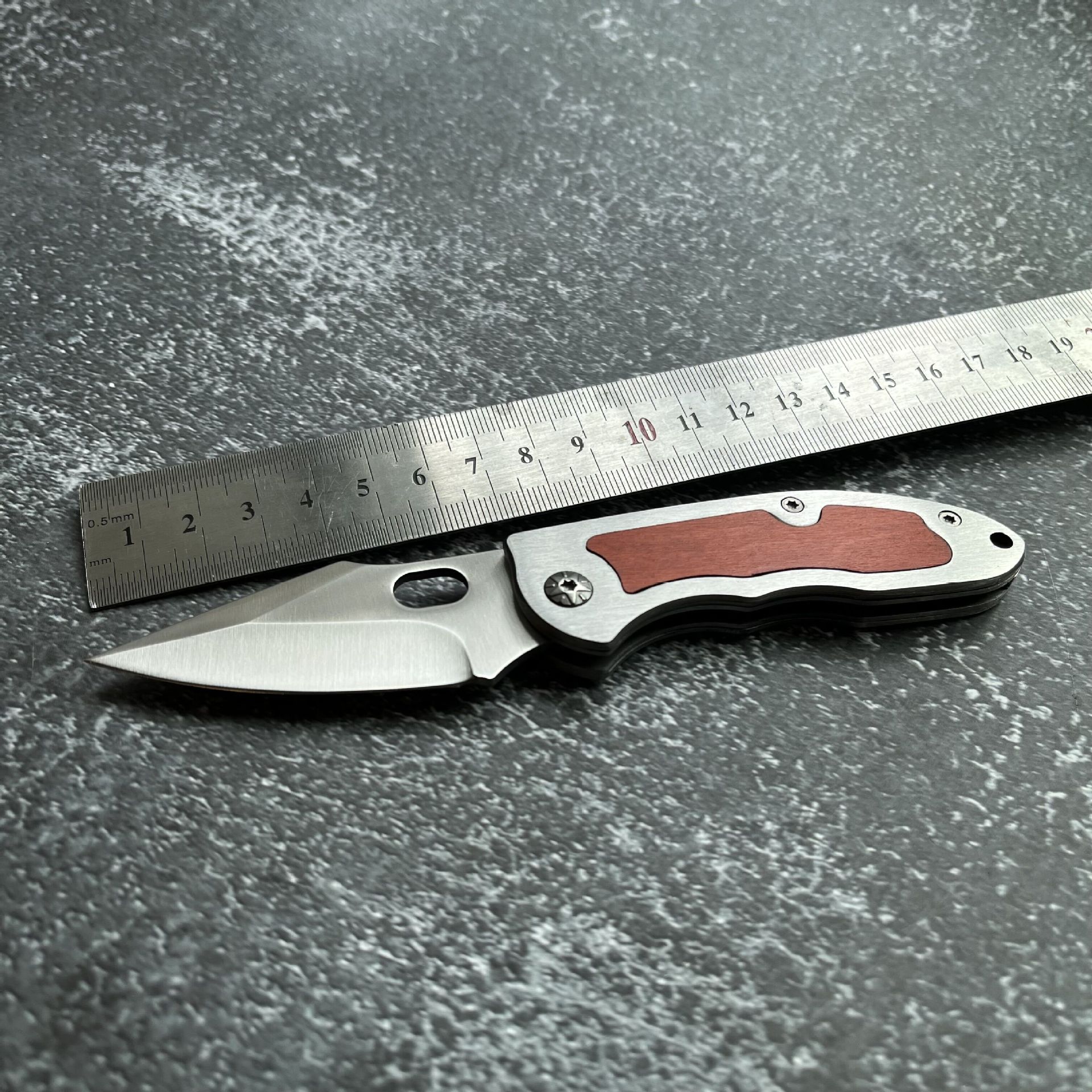 新品户外不锈钢小刀高硬度多功能小刀折叠刀收藏精品礼品小刀水果